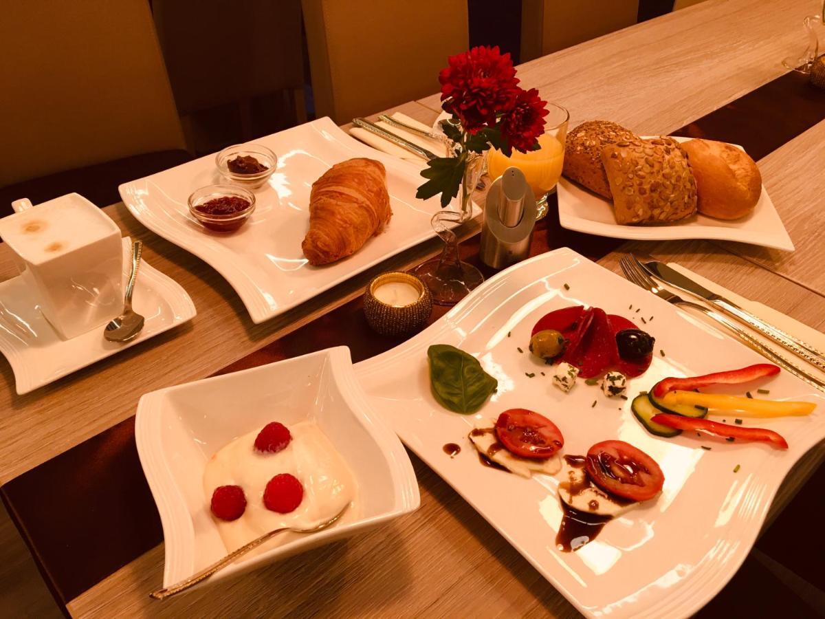 Hotel Glinde グリンデ エクステリア 写真